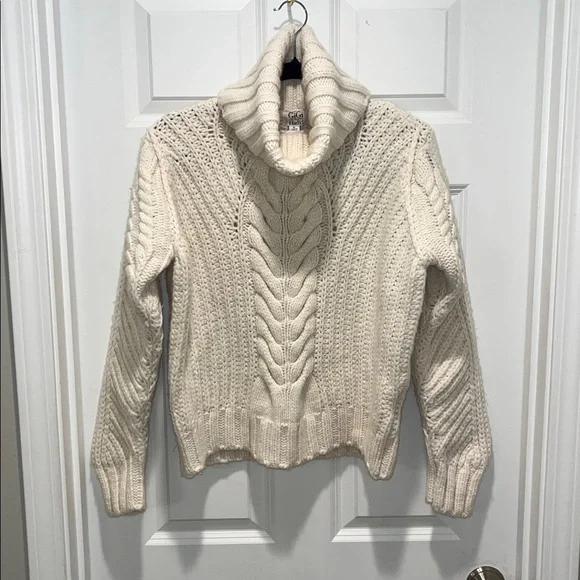 NWT Gigi Hadid X Tommy Hilfiger Chunky ITALIAN wool alpaca SOFT cableknit CREAM - Picture 7 of 14